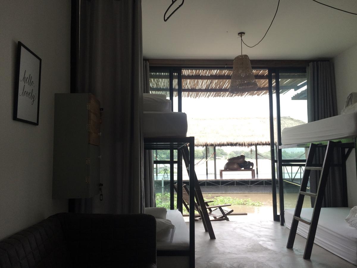 D Hostel Kanchanaburi Exterior foto